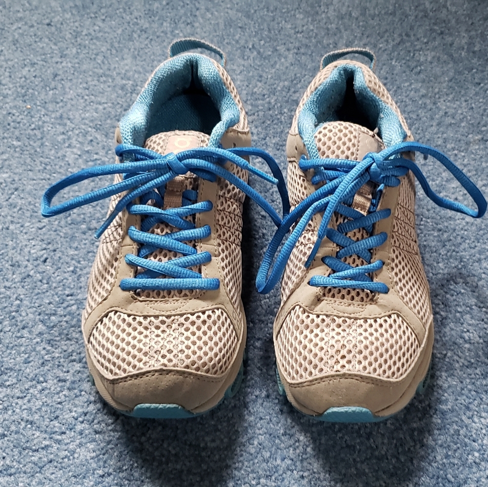 ON Cloudtec Size 6